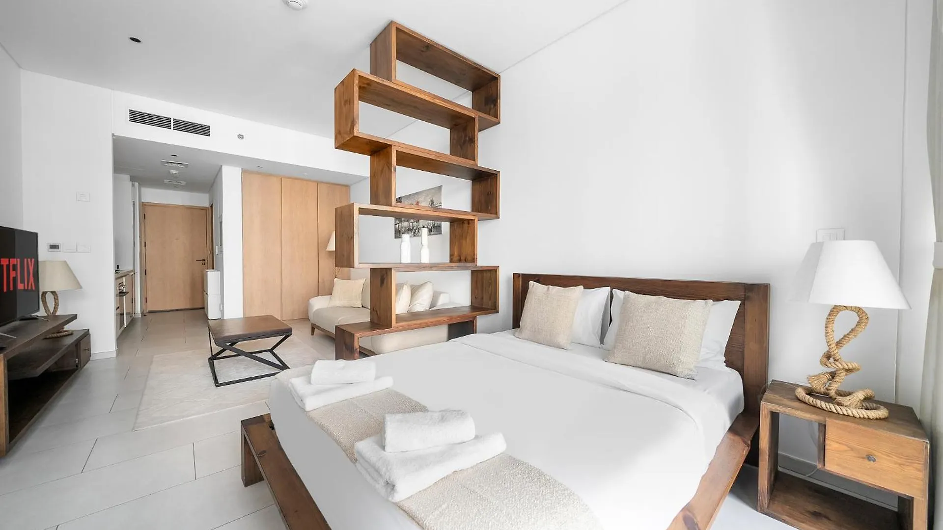 Vayk - Stylish Studio With Iconic Burj Khalifa Views Dubai